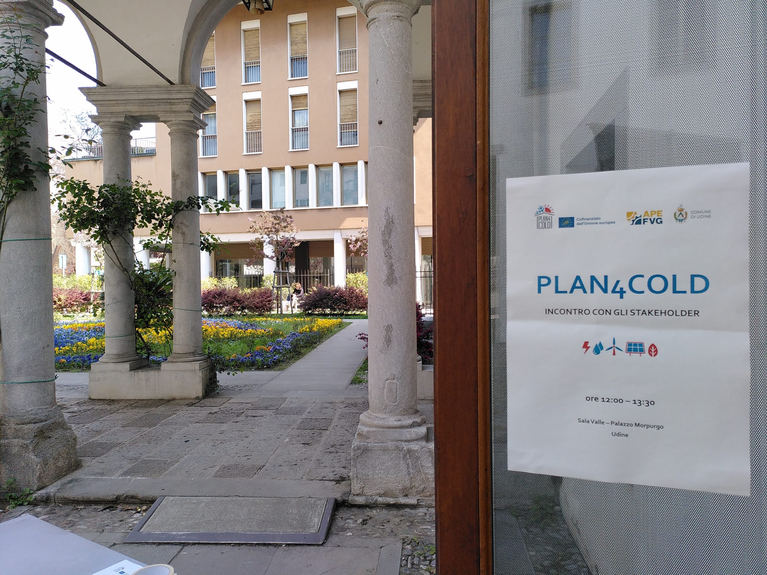 Locandina Plan4Cold appesa